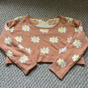 Floral salmon cropped sweater